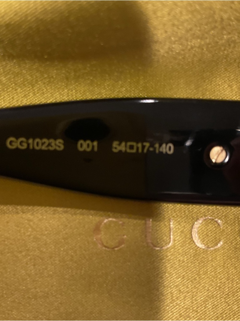 Gucci Authentic Black Frame Sunglasses - Picture 2 of 6